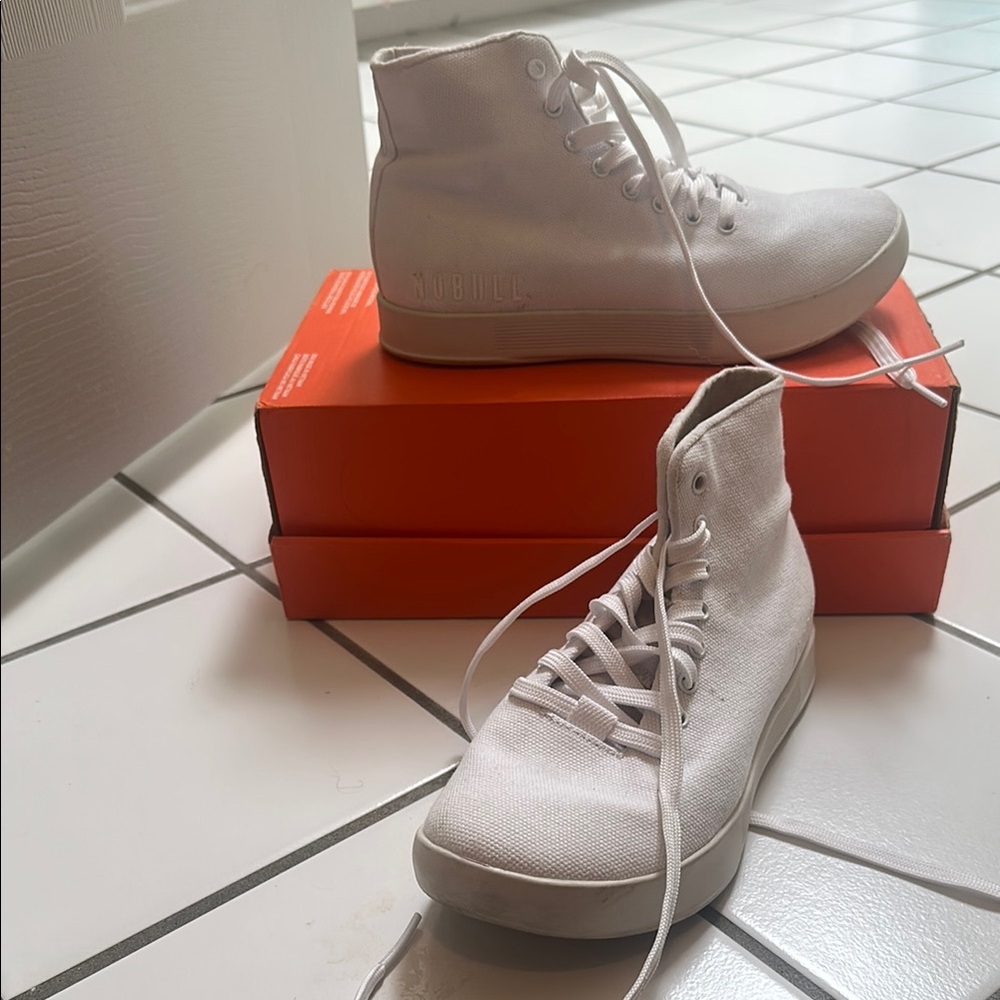 Nobull High top Sneakers